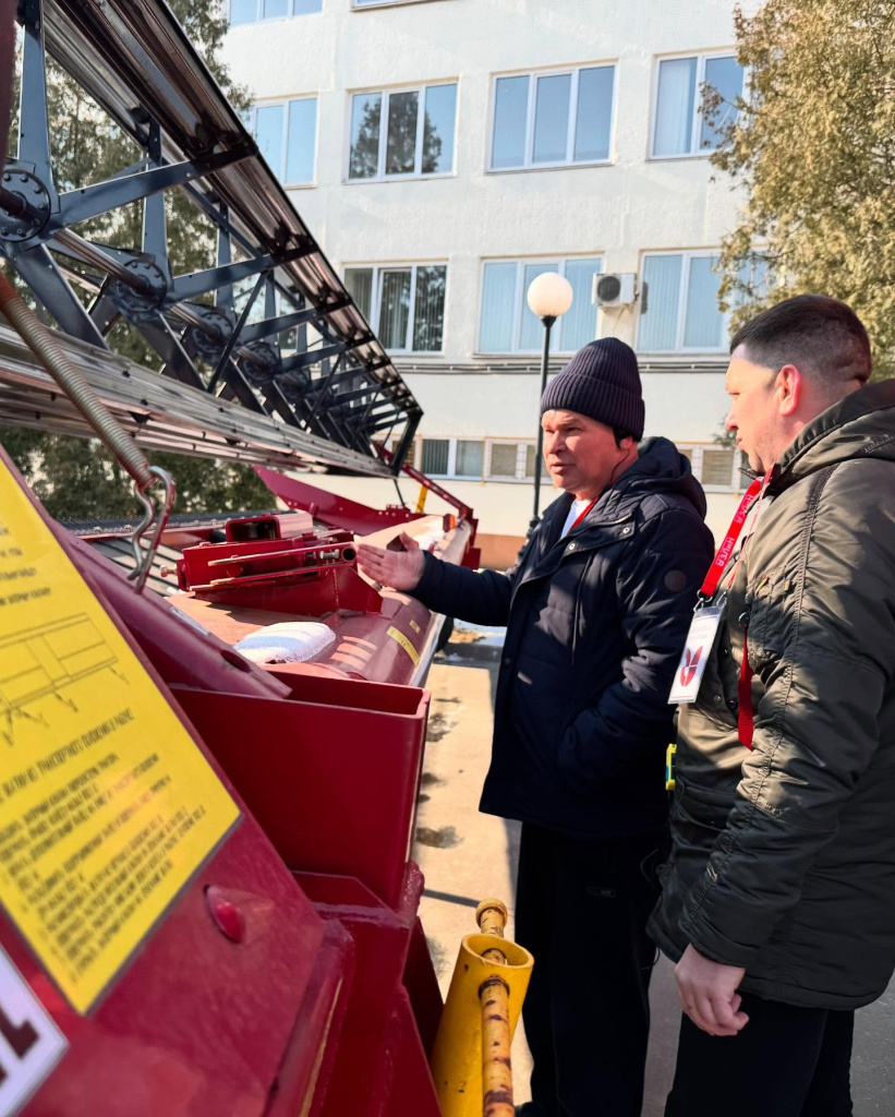 zlin_official_1740654725_3577193569899309251_8477552708.jpg