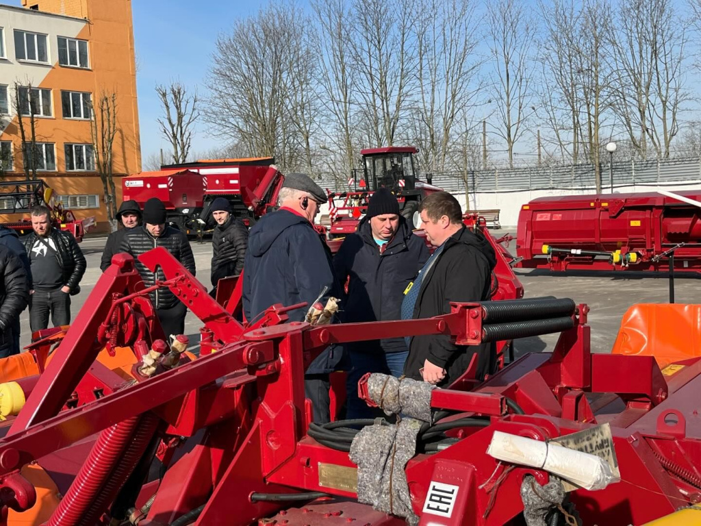 zlin_official_1712305017431.jpeg